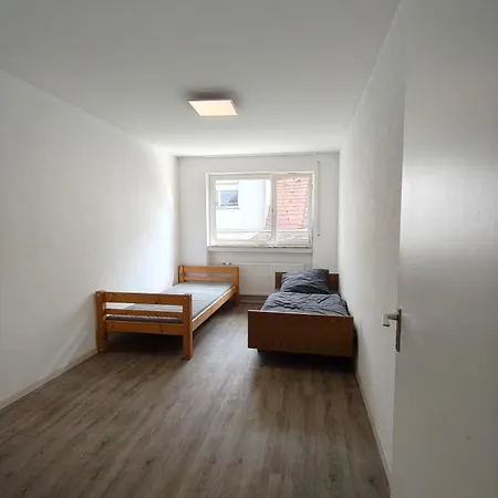 Lägenhet Mobilierte Monteuerswohnungen Mit 7 Betten Stuttgart, Boeblingen, Reutlingen, Waldenbuch - Tuebinger *